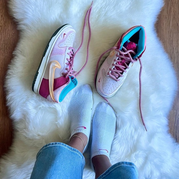 Nike dunk mid Social status strawberry milk - Picture 10 of 10